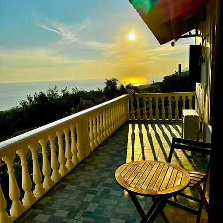 Traditional Old House بيت ضيافة ديرمي